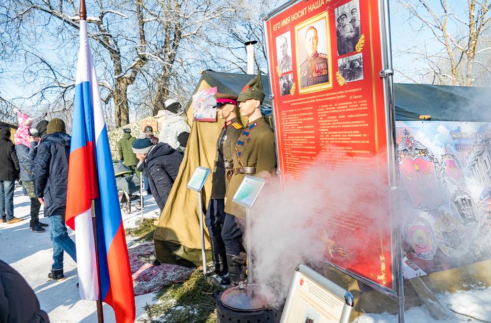 В Ивангороде на Парусинке праздновали 100-летие создания Красной Армии (фото и видео)