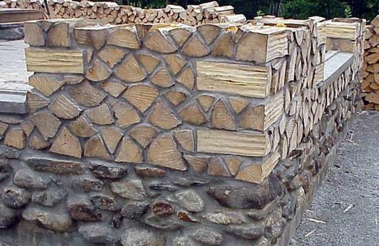 Строим дровяной дом со стенами из дров — поленьев