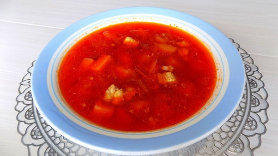 Щи с томатной пастой и свежей капустой — рецепт с фото